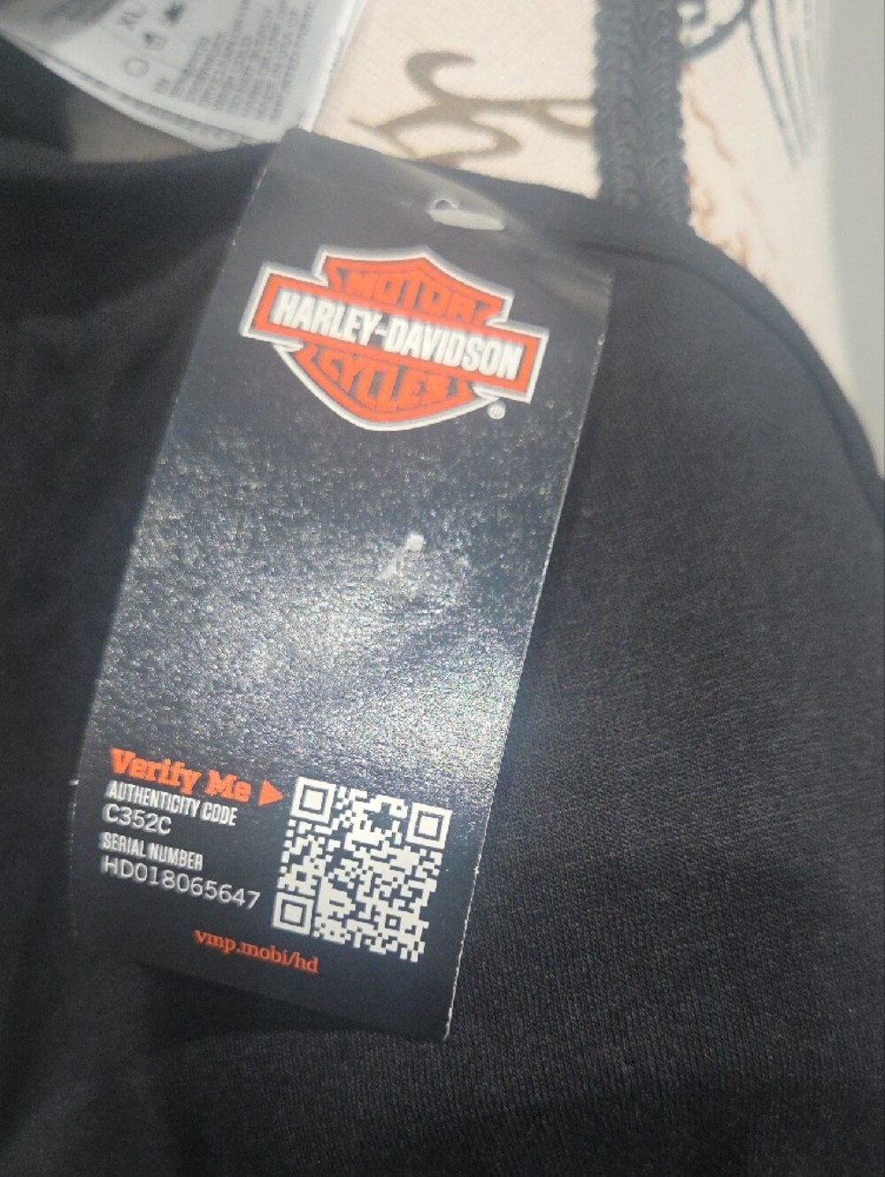 Harley-Davidson Black Tee with Silver Rhinestone Logo - Picture 4 of 6